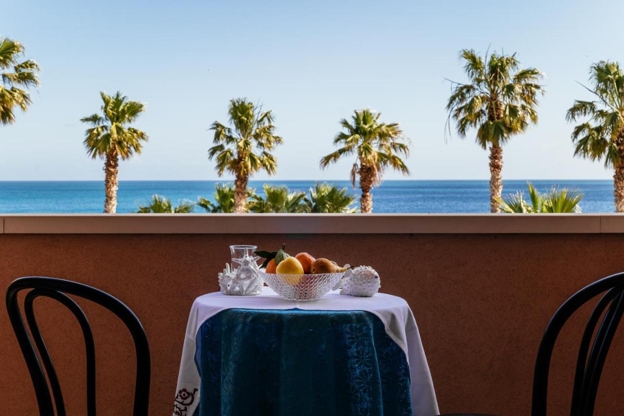 Palm Beach Club Hotel Casteldaccia Esterno foto